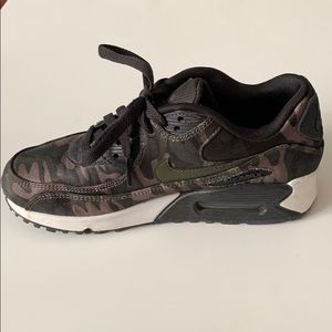 Nike Air Max 90 - Women’s